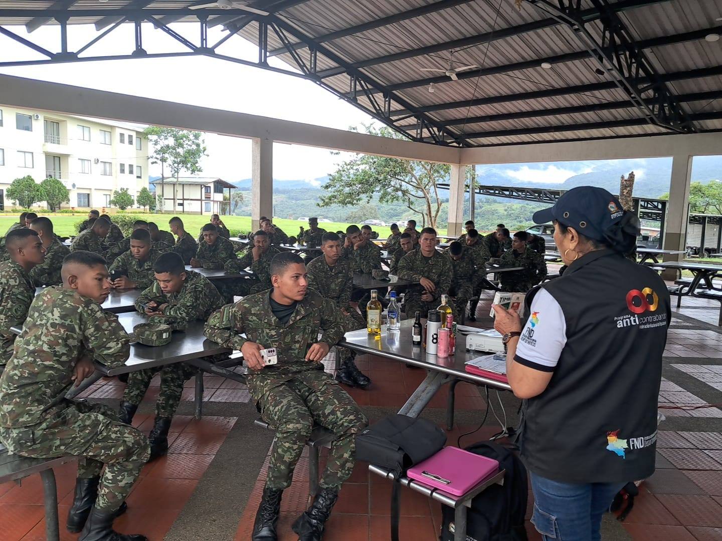Imagen de Sensibilización y Alianzas en Mocoa: La FND Lucha contra el Contrabando